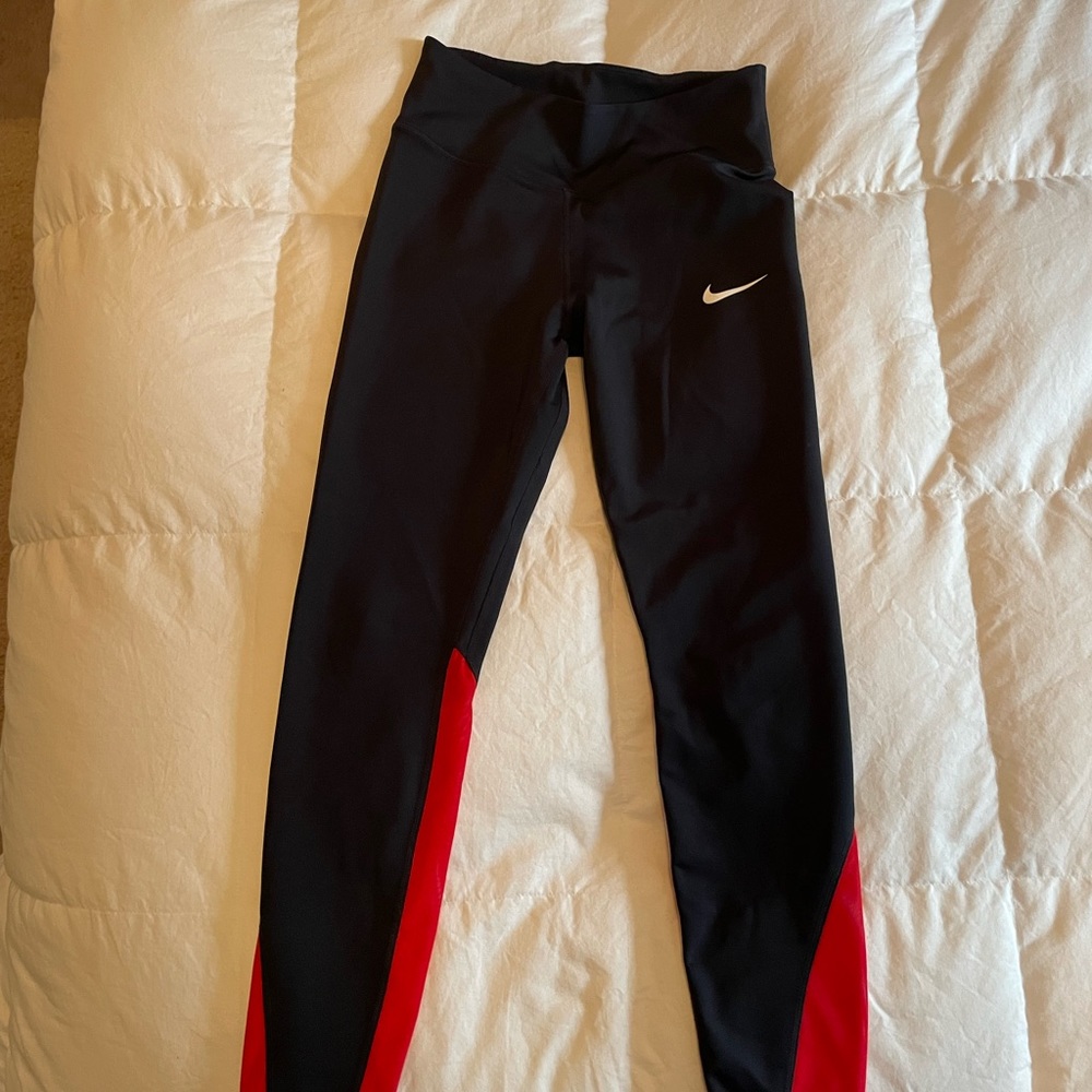 NIKE leggings Sz SMALL